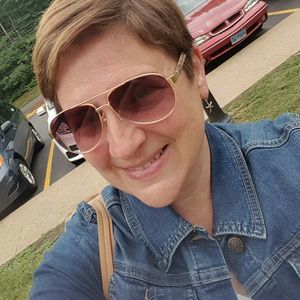 Meet your Posher, Stefanie